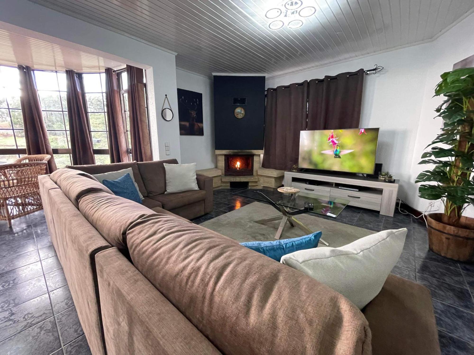 Hollywood Villa Campanário Εξωτερικό φωτογραφία